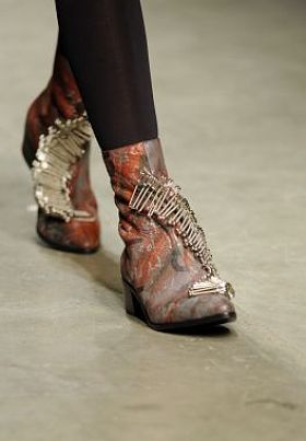 模型走在基督教 benner 展