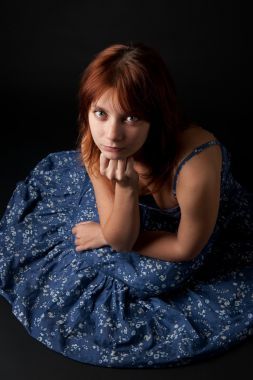 憂郁的年輕女孩