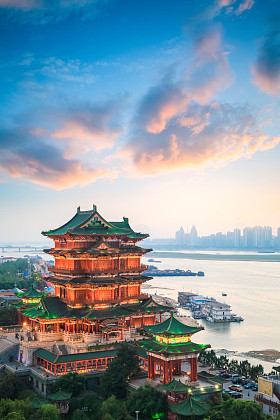 南昌滕王阁黄昏