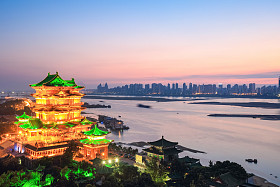 日落的美丽南昌滕王