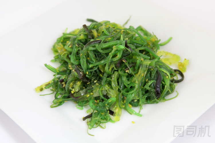 丘卡裙帶菜海藻沙拉。日本的傳統(tǒng)食物