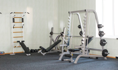 健身房的設(shè)備圖片