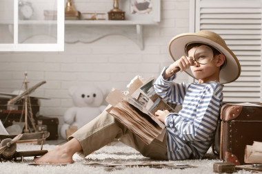 学习男孩的旅行者图片