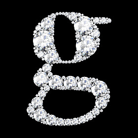 一套非常漂亮的G型钻石