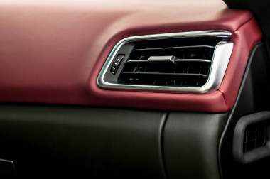 汽車安全氣囊面板.圖片