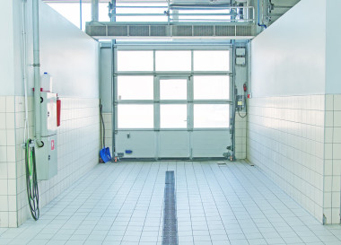 手洗車設(shè)施。入口視圖.圖片