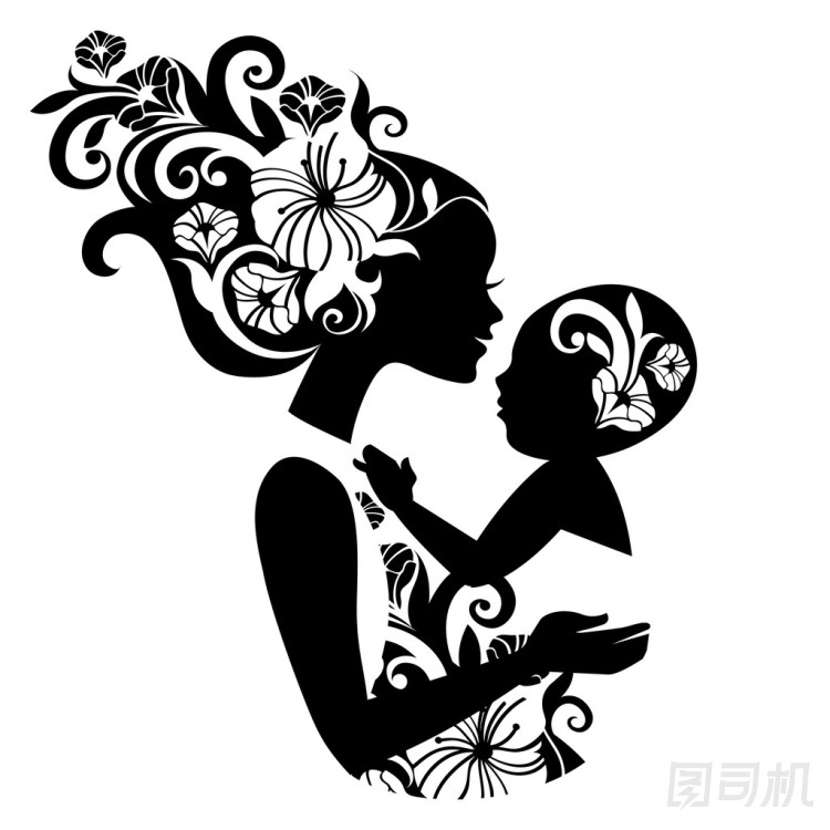 美丽的母亲，带着孩子挂在吊带上的轮廓