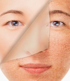 微笑与新的光滑皮肤的女人图片