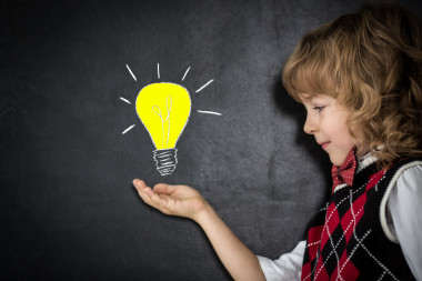 聰明的孩子在課