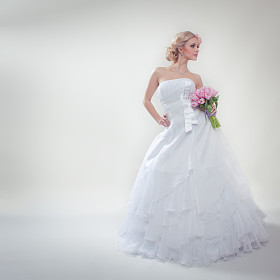 婚纱时装模型图片