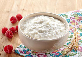 碗里的饭片粥图片