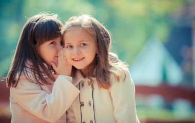 在公园里的女朋友