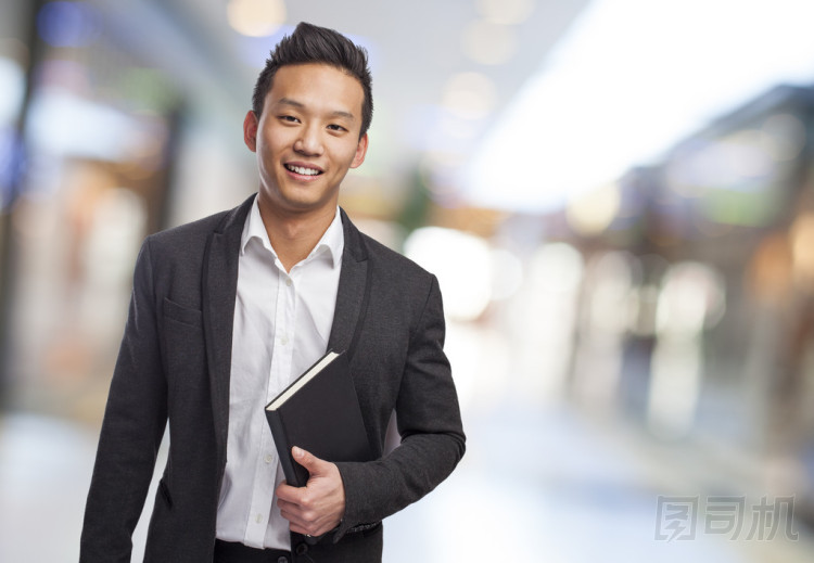 男人控股書圖片