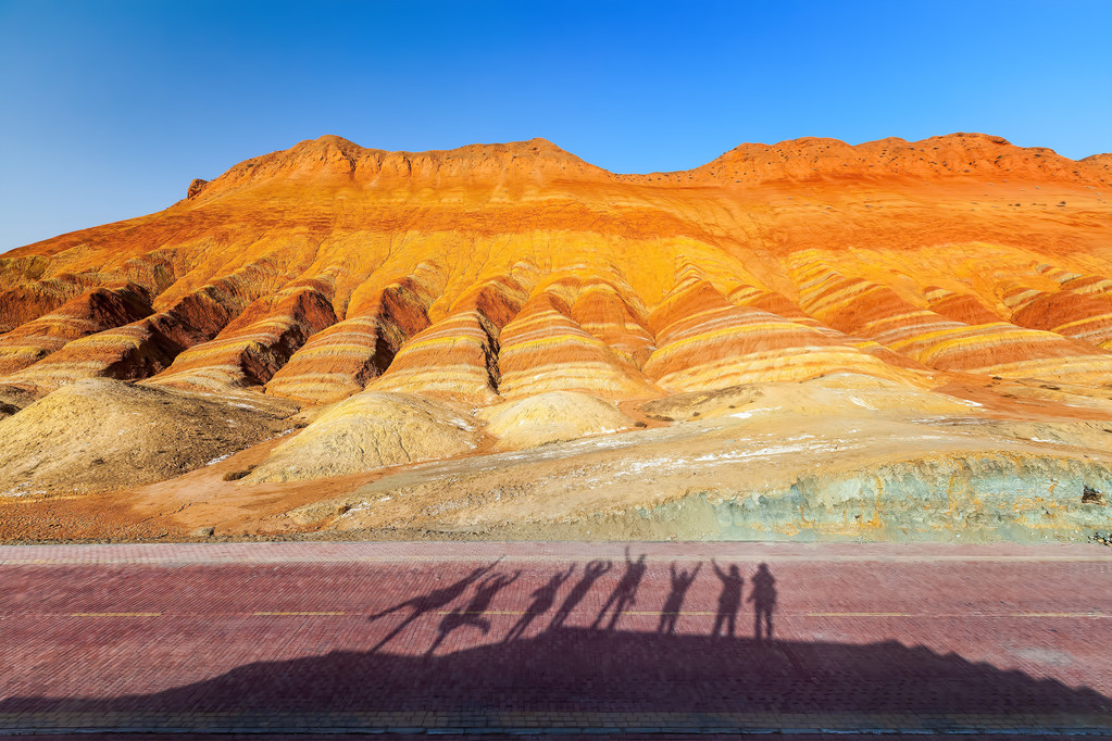 五彩山中中国甘肃张掖丹霞地 五彩山中中国甘肃张掖丹霞地