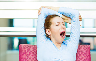 昏昏欲睡的商界女强人图片