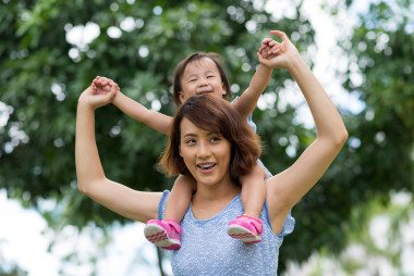 中國的女人和她的女兒