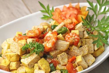 草莓白色 udang，印尼美食