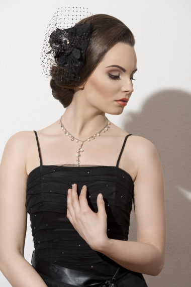 可愛的女人與優(yōu)雅的外