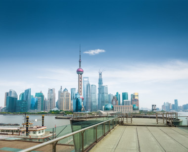 上海的天际线和观光平台照片