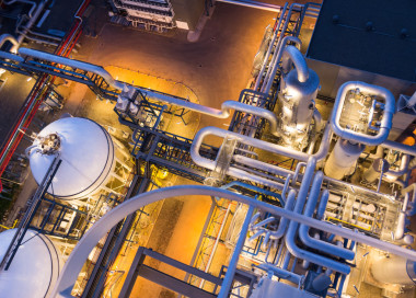 在工業(yè)廠房中的管道系統(tǒng)