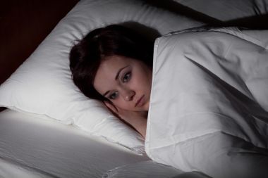 飽受失眠之苦的女人圖片