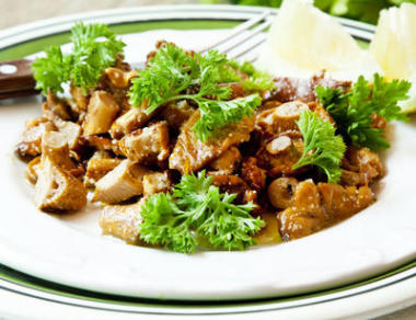 蘑菇蘑菇燉煮的食物圖片