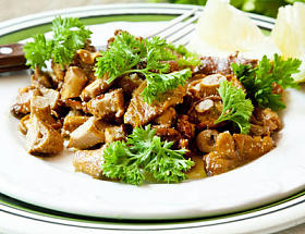 蘑菇蘑菇炖煮的食物图片