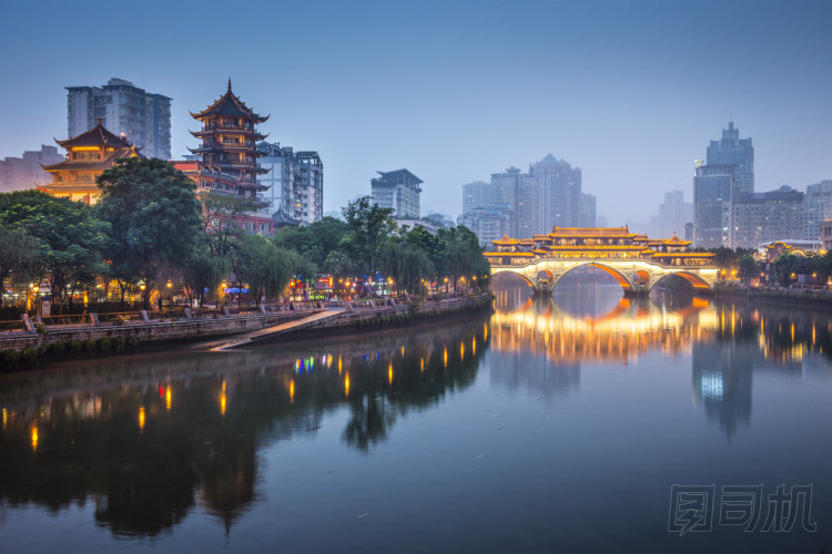 成都，中國在津河圖片