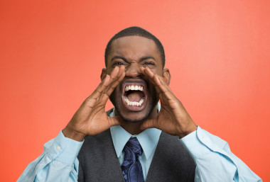 憤怒瘋狂、 生氣關(guān)閉執(zhí)行人尖叫