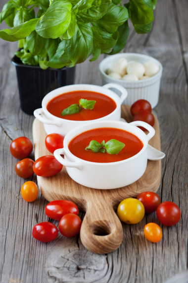 番茄湯西班牙涼菜湯圖片