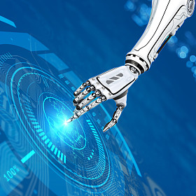 机器人手和电路板一起工作图片