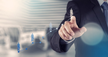 商人手與新現(xiàn)代計(jì)算機(jī)和業(yè)務(wù)的工作