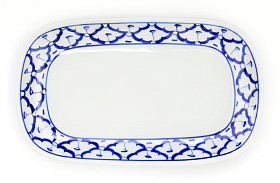 蓝色和白色板泰式菠萝模式传统的风