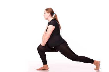 懷孕的女人，行使孤立在白