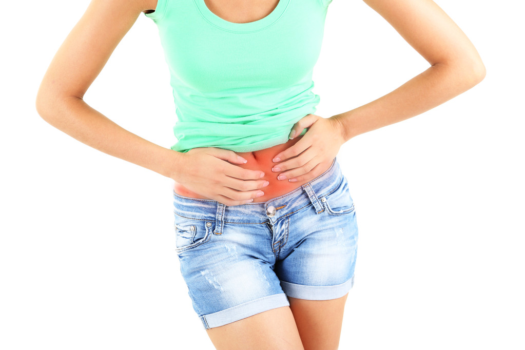 疼痛的概念。腹部疼痛照片