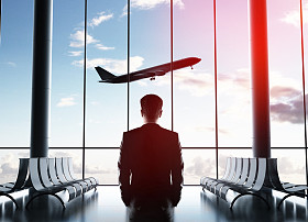 飞机在天空中照片