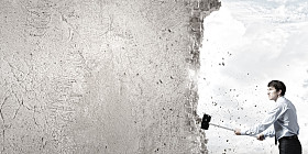 商人用手中的锤子图片