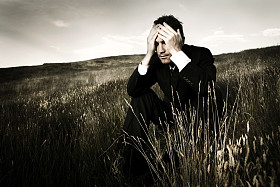 关于生活郁闷的商人图片