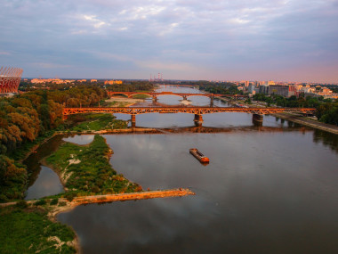 在華沙維斯瓦河上的橋