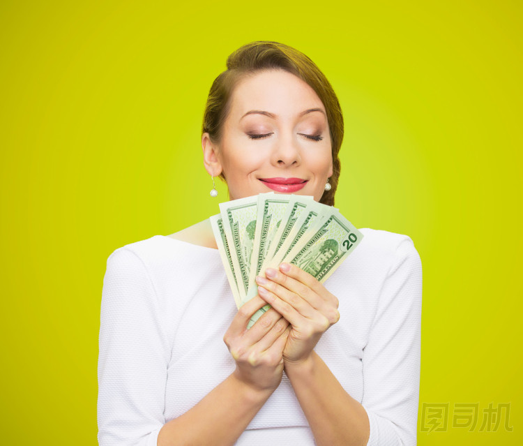 女人愛錢圖片