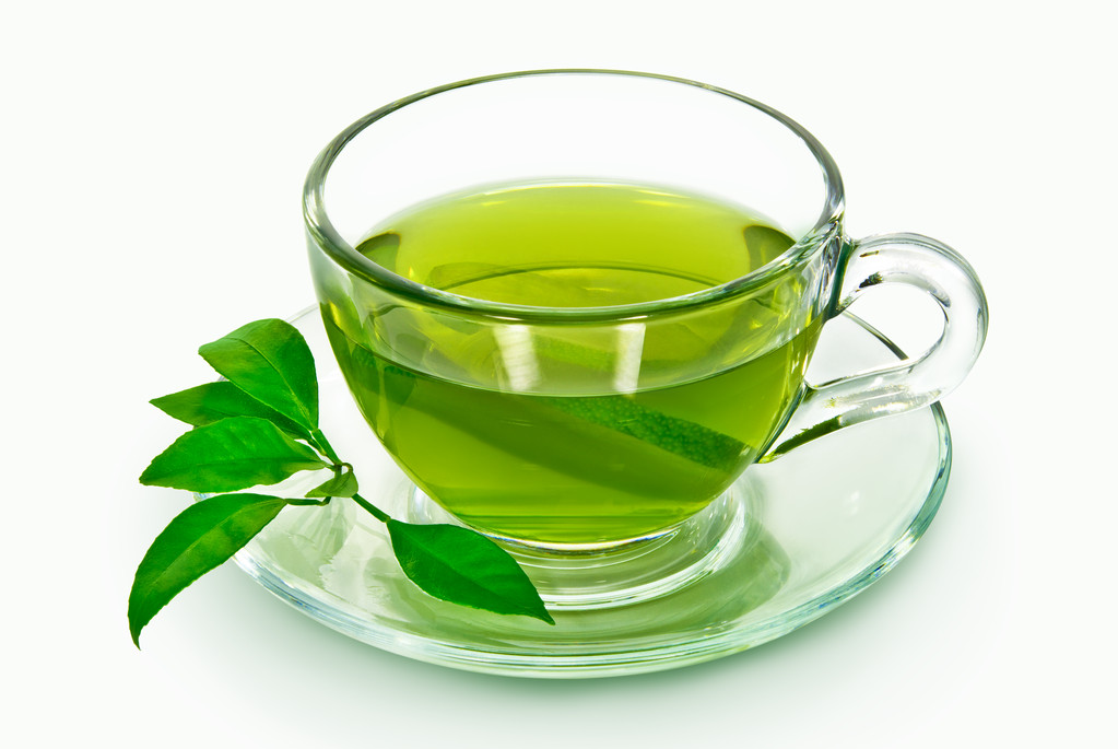 孤立的白色背景上的柠檬绿茶图片