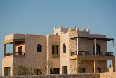 現(xiàn)代別墅在日落時索維拉圖片