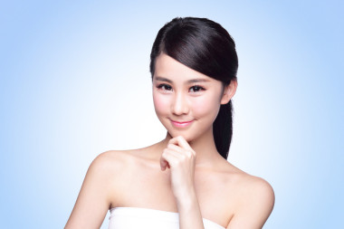 美麗的皮膚護(hù)理的女人的臉