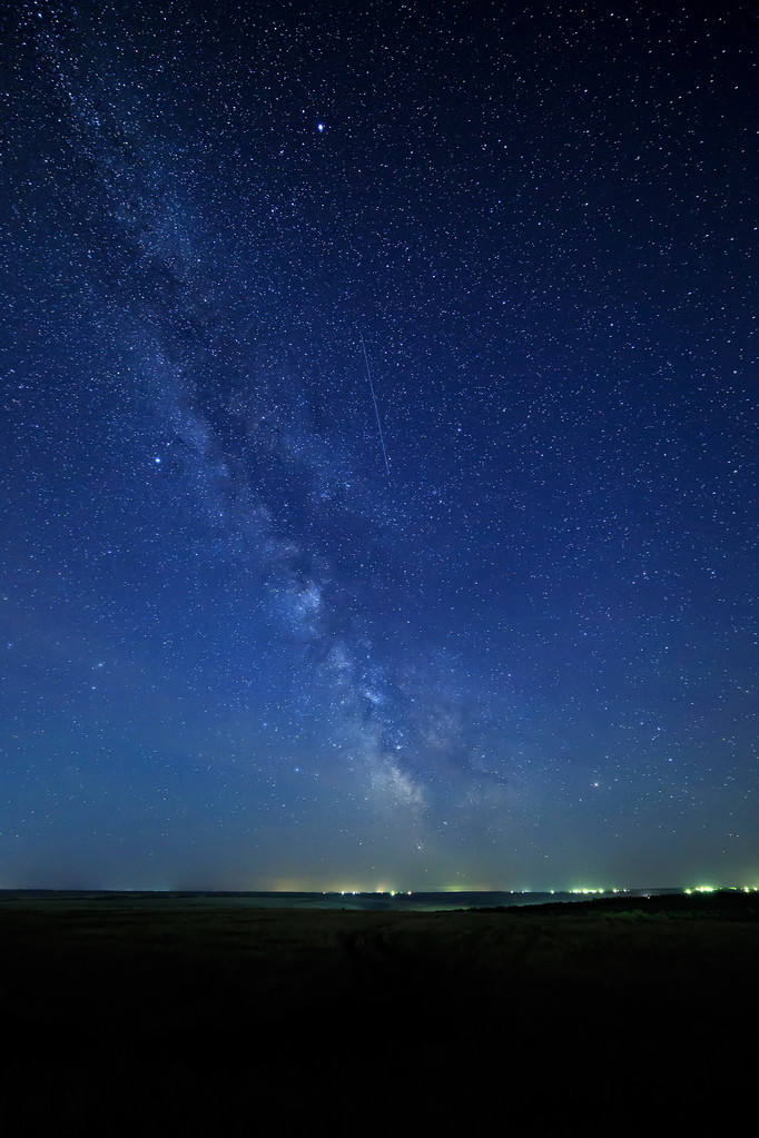 夜晚星空为背景的. 照片