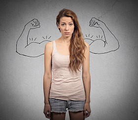 强大的女孩照片