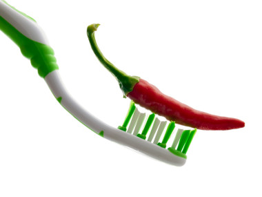 燃燒的牙齒清洗