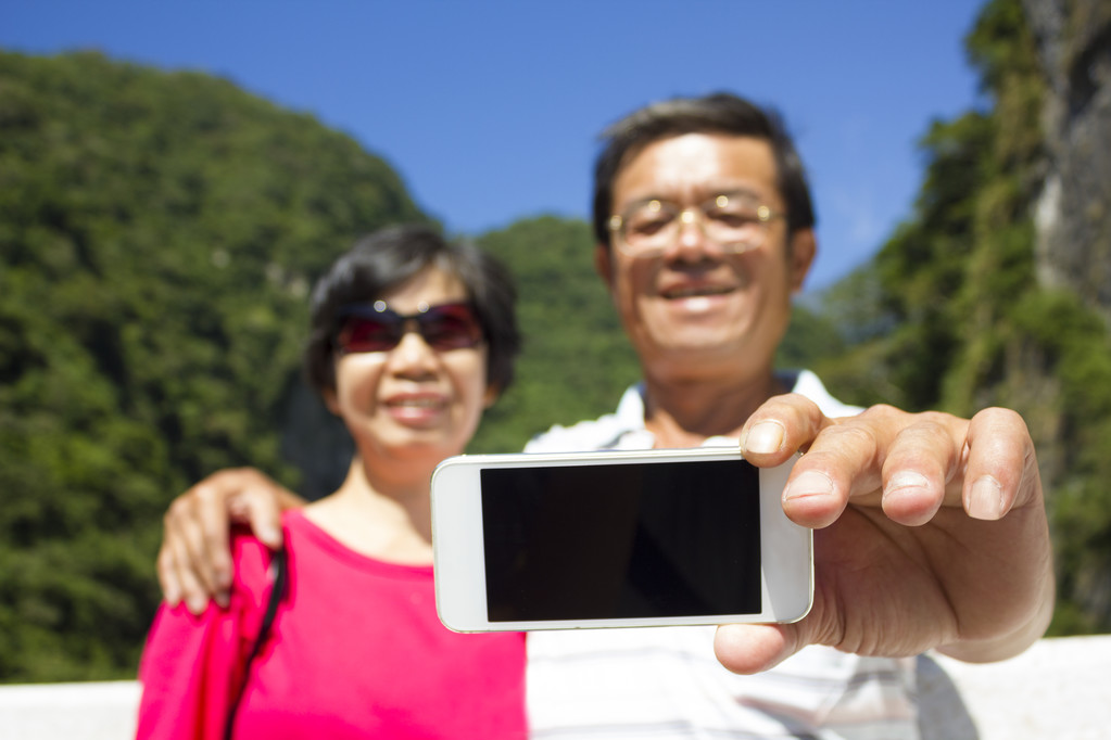 高级情侣拍照自己以外的图片 高级情侣拍照自己以外的图片
