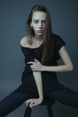 美麗的一張照片是女孩的在時尚風(fēng)