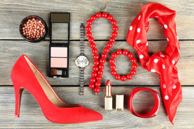 要點(diǎn)時(shí)尚女人對象圖片