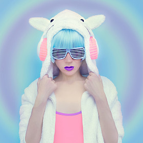 玩具熊女孩 Dj.疯狂的冬天方。俱乐部的舞蹈风